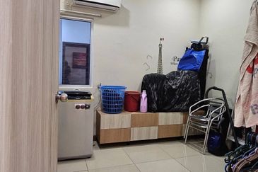 Dedaun Hijau (Greenfield Regency)