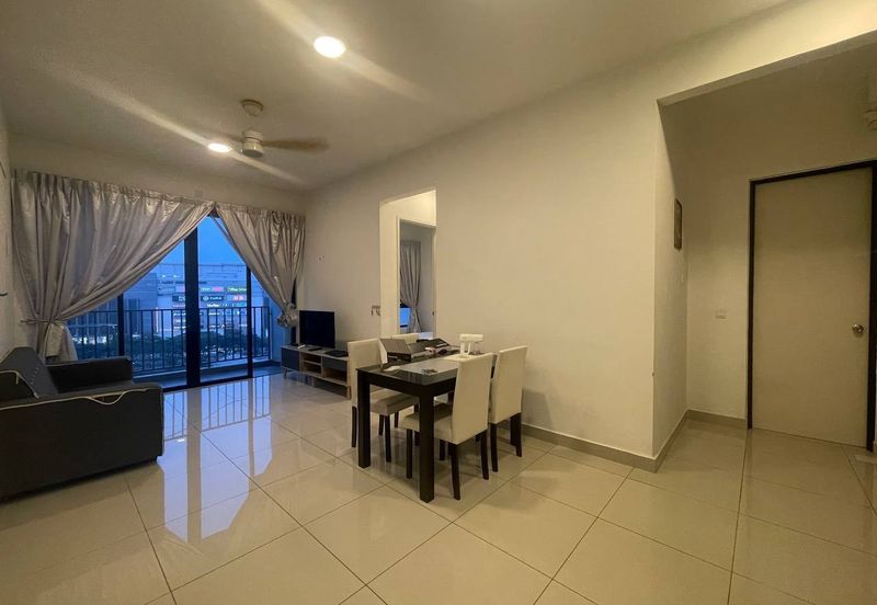 Dedaun Hijau (Greenfield Regency)