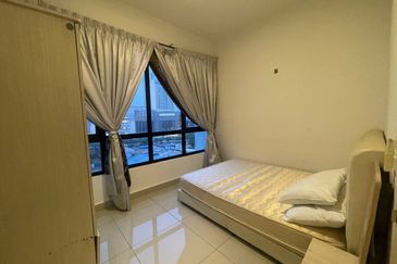 Dedaun Hijau (Greenfield Regency)