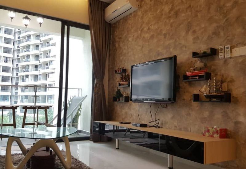 Baypoint @ Country Garden Danga Bay