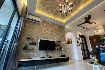 Baypoint @ Country Garden Danga Bay