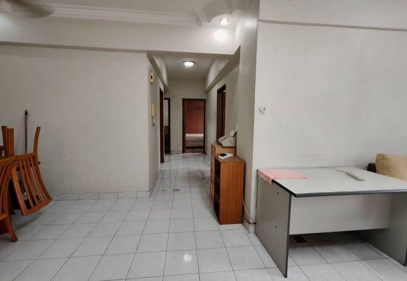 Dwi Mahkota Condominium