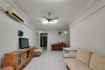 Dwi Mahkota Condominium