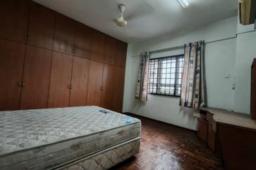 Dwi Mahkota Condominium