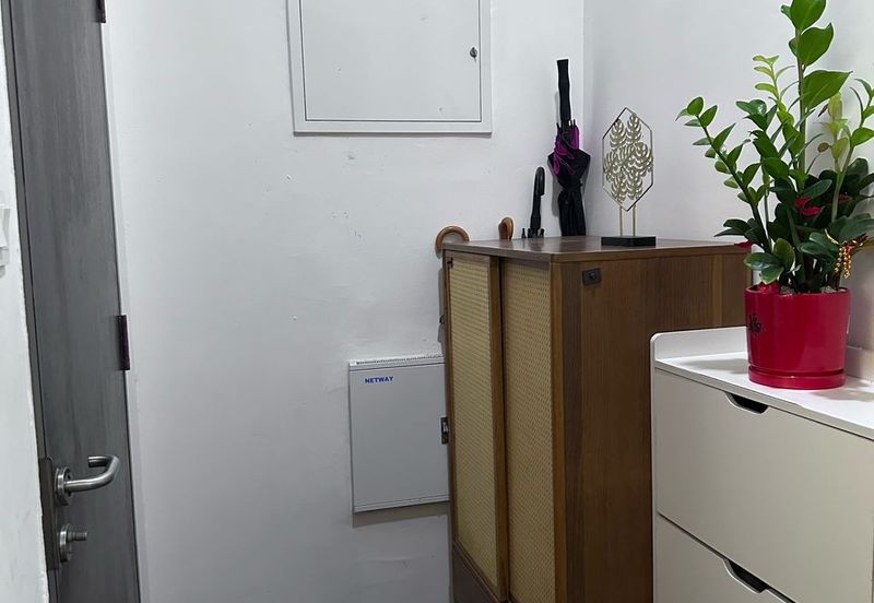 Baypoint @ Country Garden Danga Bay