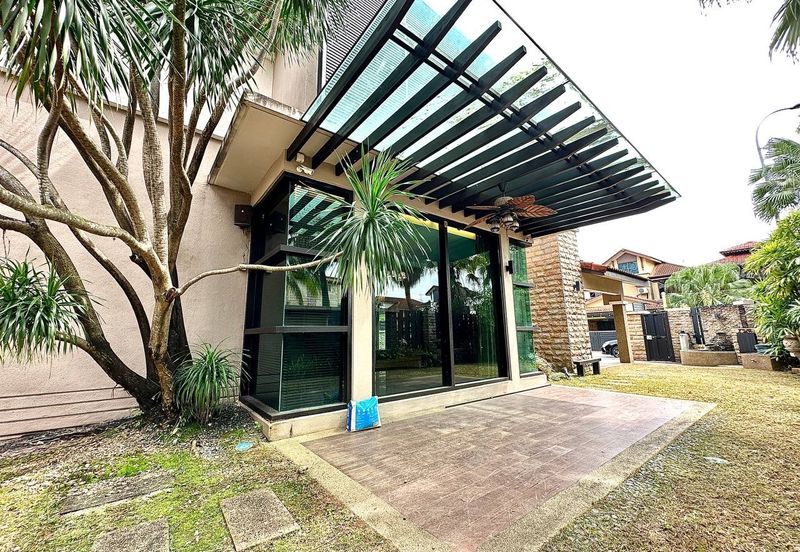 The Canal Garden South, Horizon Hills