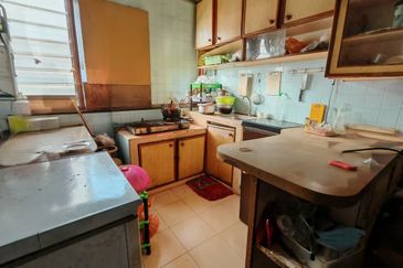 Flat Bandar Selesa Jaya @ Jalan Silat Lincah