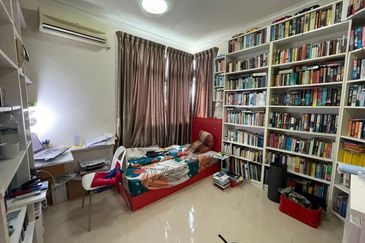 Sri Samudera Seaview Residence Suites