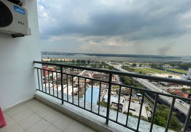 Sri Samudera Seaview Residence Suites