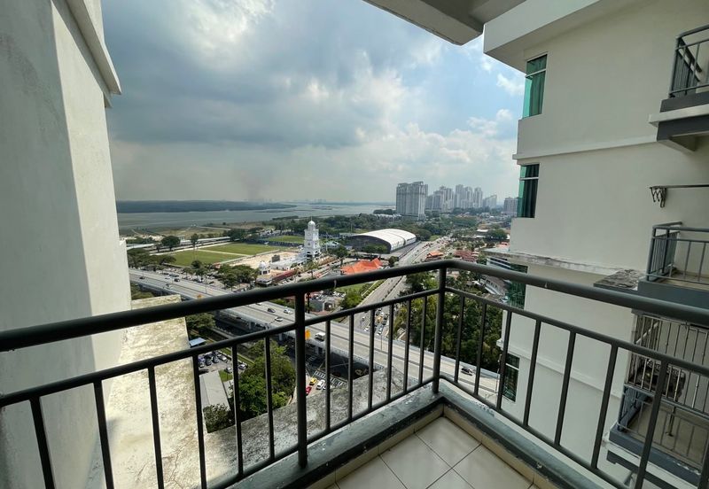 Sri Samudera Seaview Residence Suites