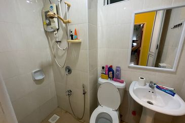 Sri Samudera Seaview Residence Suites