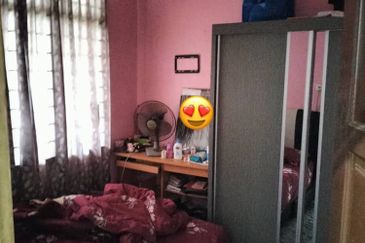 TAMAN UNIVERSITY INDAH