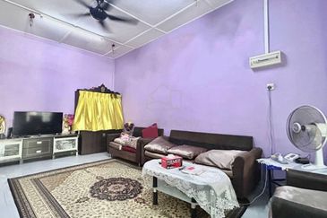 TAMAN UNIVERSITY INDAH