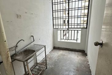 Ria 1 Apartment, Taman Megah Ria