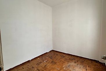 Ria 1 Apartment, Taman Megah Ria