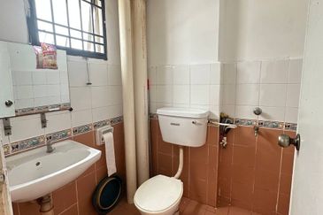 Ria 1 Apartment, Taman Megah Ria