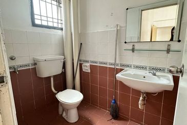 Ria 1 Apartment, Taman Megah Ria