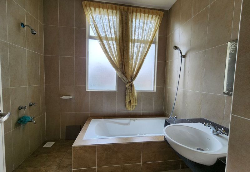 Bandar Baru Seri Alam