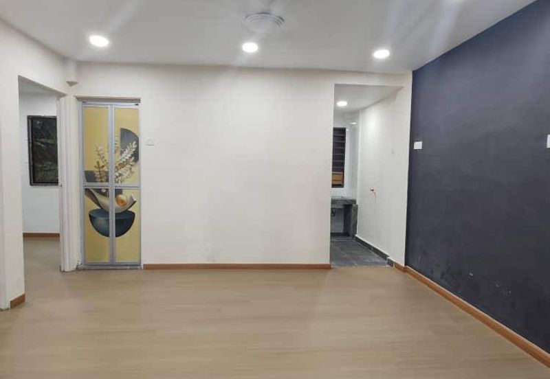 Flat Bandar Selesa Jaya