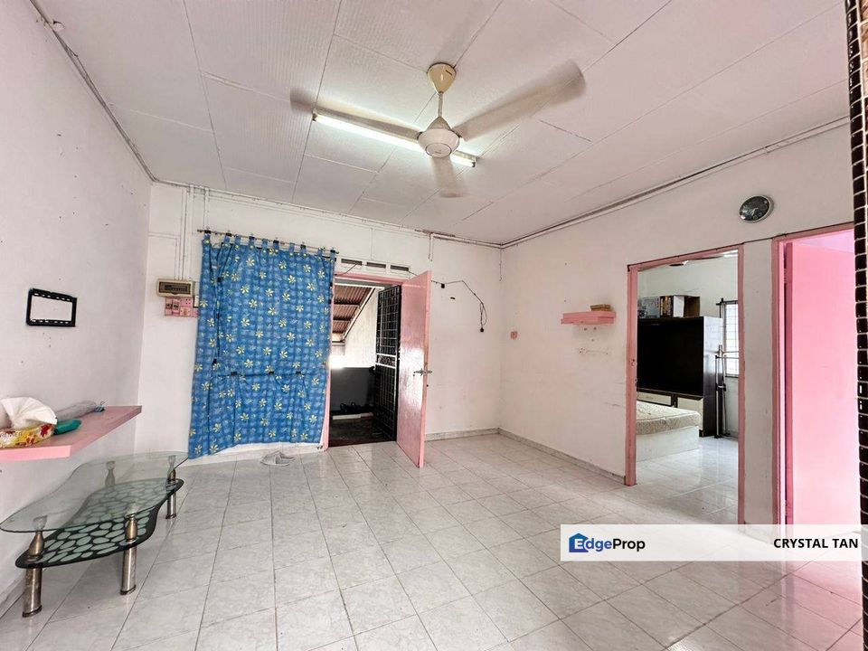 Flat Selesa Jaya Low Cost 4th Floor , Johor, Skudai