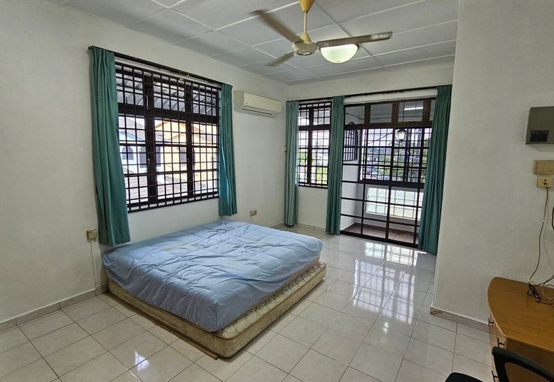 Taman Desa Cemerlang