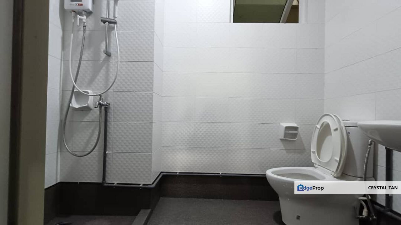 Season Luxury Apartment @ Larkin 3 Bedroom 2 Bathroom For Rent, Johor, Johor Bahru