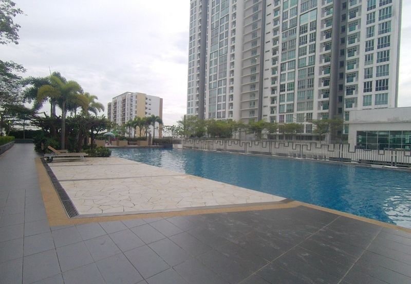 Covil By The Sea @ Meridin Bayvue