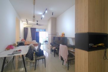 Covil By The Sea @ Meridin Bayvue