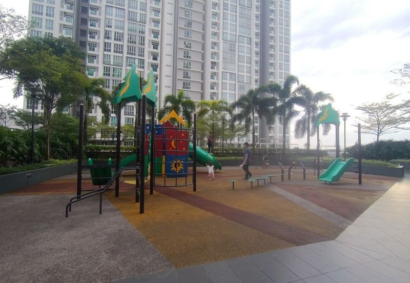 Covil By The Sea @ Meridin Bayvue