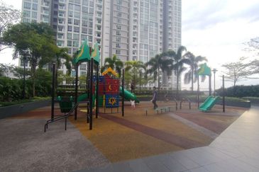 Covil By The Sea @ Meridin Bayvue