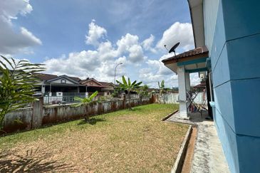 Jalan Jaya Putra 2/7