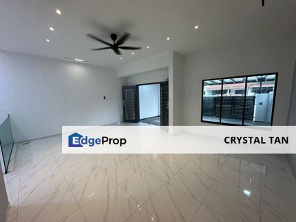 OFFER PRICE ADJUST 稀有坡地Suria全装修单层排屋 Taman Suria  - Single Storey Terrace House, Johor, Johor Bahru