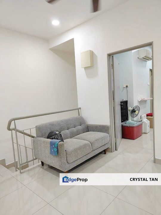 Mount Austin区，市场少有的落地窗、简约时尚好看 🌼而且还是Unblock View单位，不挡风🥰  JP Perdana @ Cube 166 Double storey terrace house , Johor, Johor Bahru