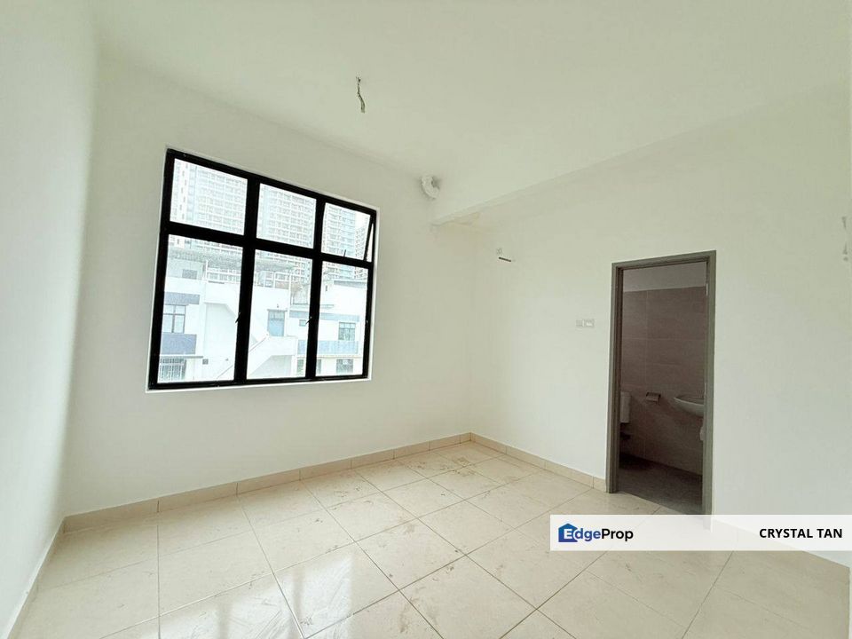 Taman Seri Austin 1/x (Near to Starbucks ) - Double Storey Terrace House , Johor, Johor Bahru