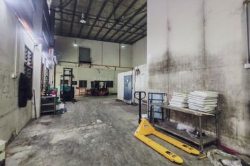 Kempas Utama Industrial Park