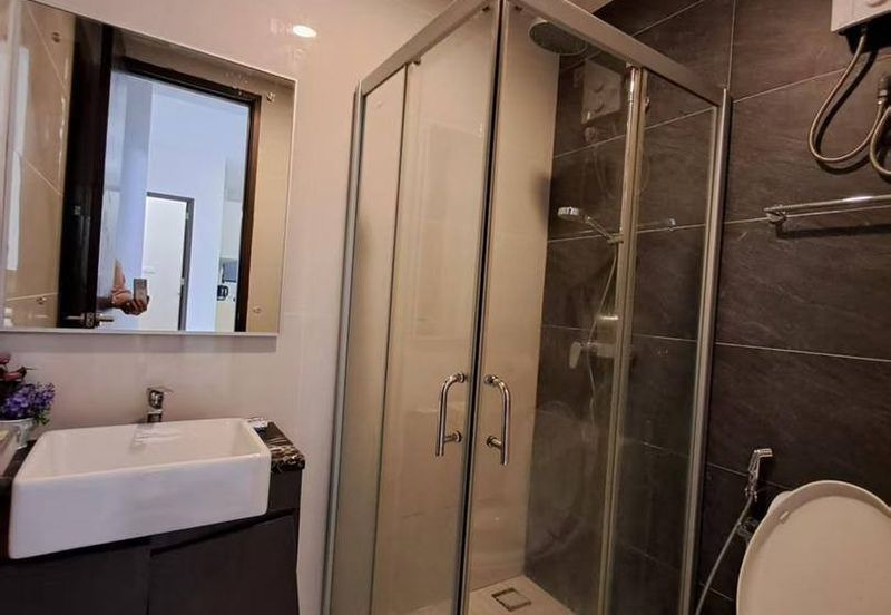 Baypoint @ Country Garden Danga Bay