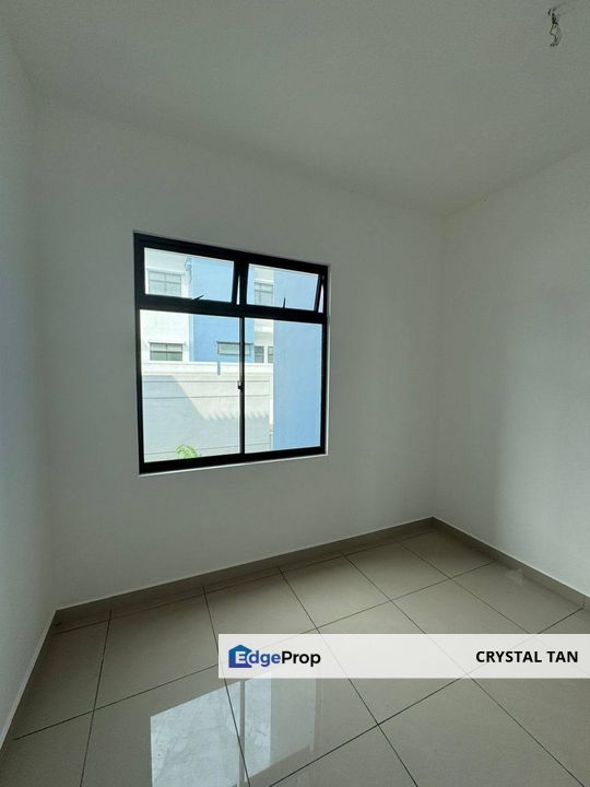 Austin Duta  Double Storey Terrace  4 Bedroom 3 Bathroom, Johor, Johor Bahru