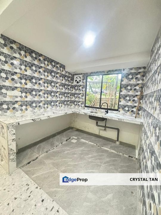 GROUND FLOOR LOW COST FLAT FULLY RENOVATED BANDAR SELESA JAYA SKUDAI, Johor, Skudai