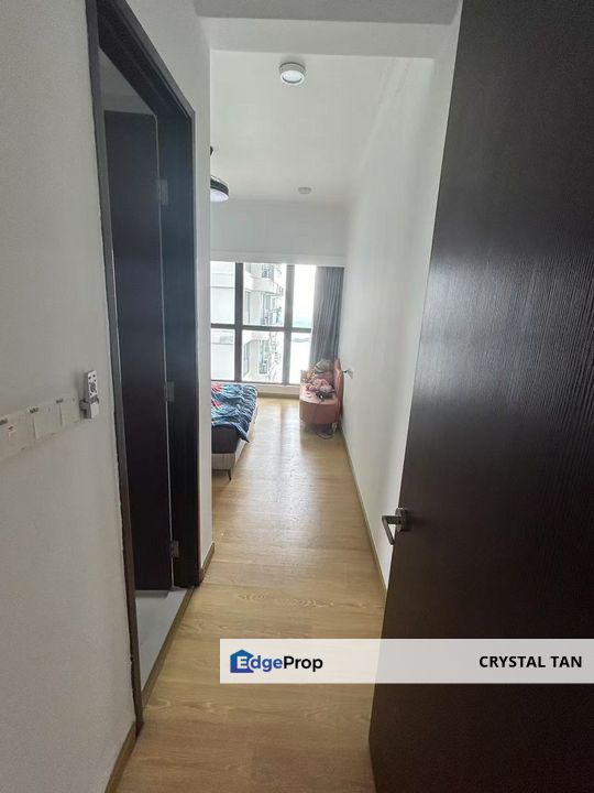 Below Market,全场最低的价格， 还是3+1 房， 面向海景， 1388SQFT ，包家私，高楼,   2 Car Park  Royal Strand @ Country Garden Condominium For Sale, Johor, Johor Bahru