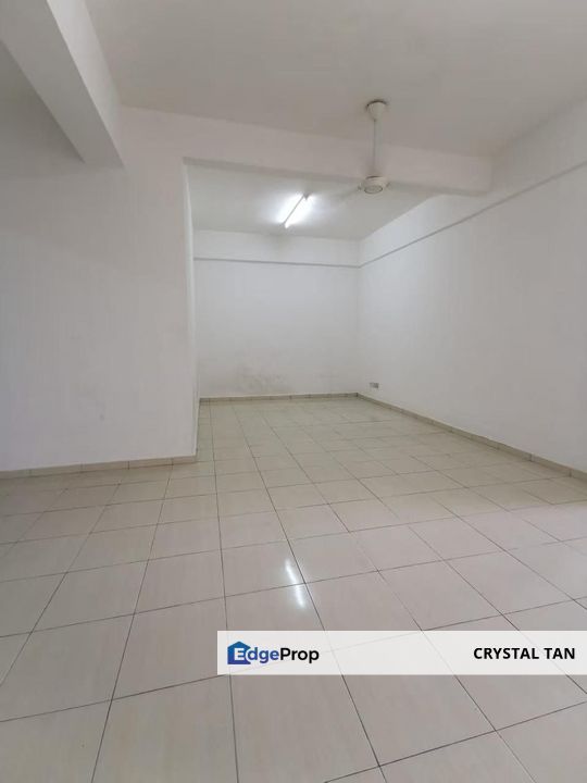 【坡底热门公寓出售】🔥 📍 Plaza Mentari Apartment（Sun City) 彩虹花园 🚗 5 分钟直达 CIQ 关卡 每日来回新马，超方便！ 黄金地段 靠近Ksl Mall / Plaza Pelangi / Sentosa商业旺区😍 📈 租客需求高｜投资回报稳, Johor, Johor Bahru