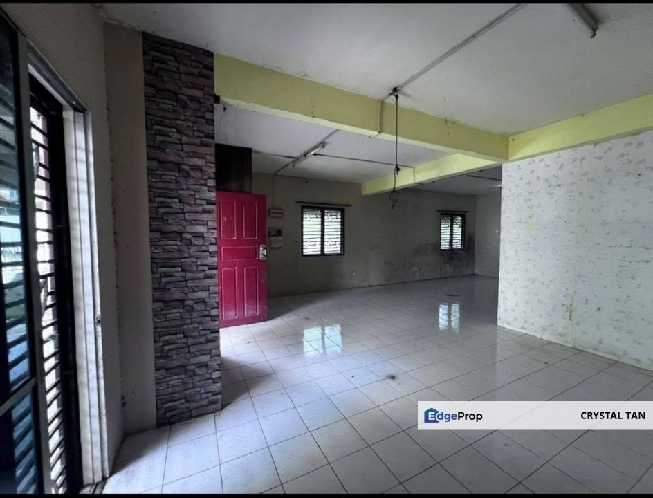 TAMAN SRI PUTRI KULAI FASA 2  🍀DOUBLE STOREY END LOT WITH 🍀LAND , Johor, Skudai