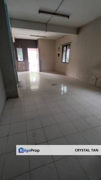 TAMAN SRI PUTRI KULAI FASA 2  🍀DOUBLE STOREY END LOT WITH 🍀LAND , Johor, Skudai