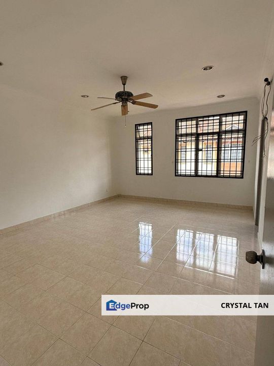 FULL LOAN !! FULL LOAN !! Below Bank value Nusa Villa Penthouse  Jalan Jati 11 Tmn Nusa Bestari Jaya   2 Storey Town House , Johor, Johor Bahru