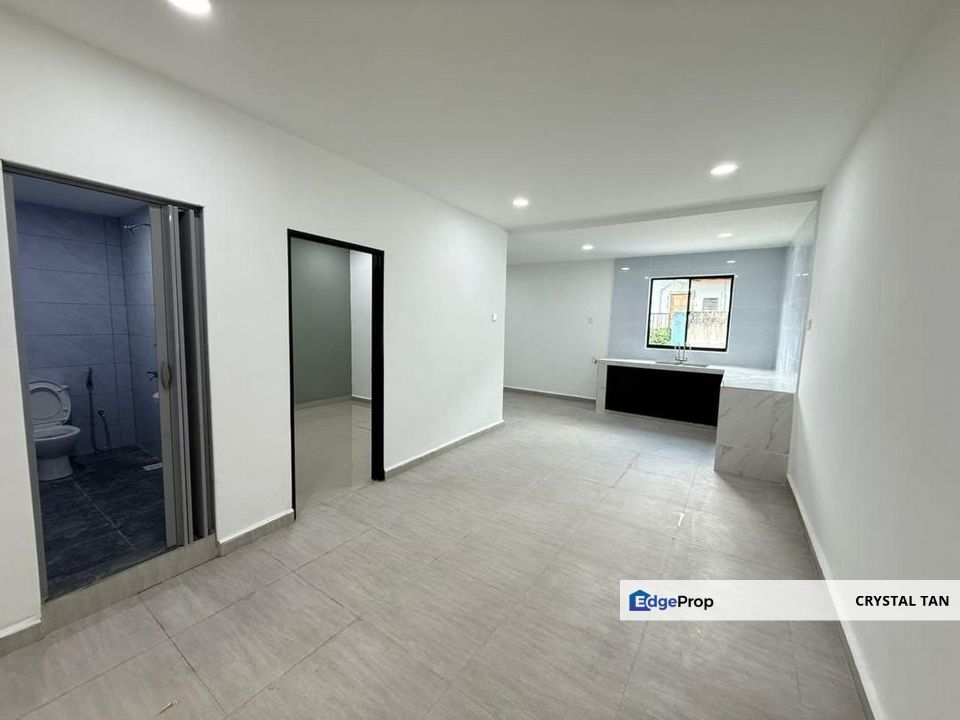 Senai Baru双层排屋22x80sqft ‼️ 全装修全扩建单位30 Minutes to CIQ , Double Storey Terrace House 22x80sqft, Freehold, RM528k only, Johor, Senai