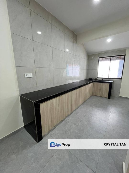Taman Perling 🌀1.5 storey terrace house 22x75sqft, Johor, Johor Bahru