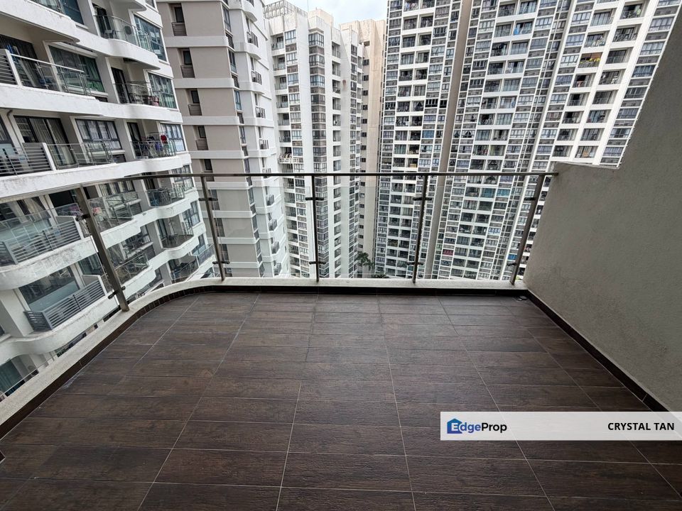 低于市价 Below Market Value Country Garden Danga Bay – Amberside, Block 9B   3 Bedrooms | 3 Bathrooms 2 Carparks , Johor, Johor Bahru