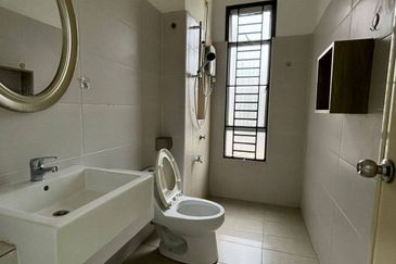 Austin Residence @Taman Mount Austin