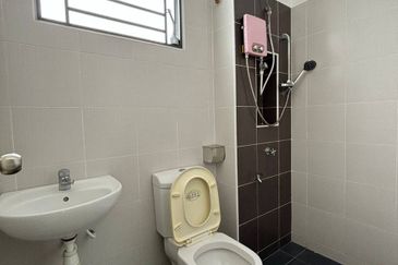 Austin Residence @Taman Mount Austin