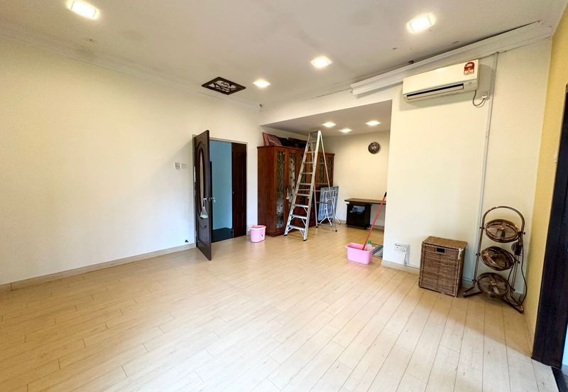 Winter Pavilion @ Taman Nusa Sentral