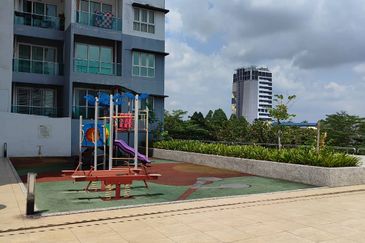 Seasons Luxury Apartments @ Amara Larkin